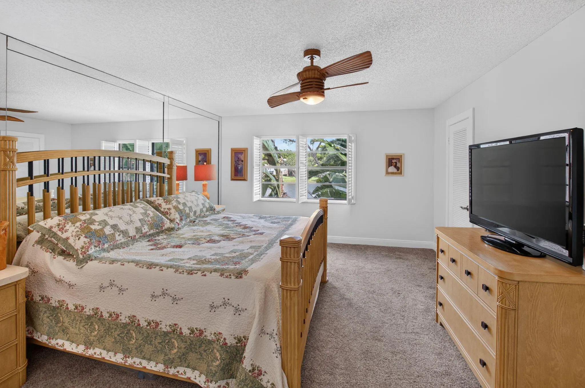 9259 VISTA DEL LAGO #18D