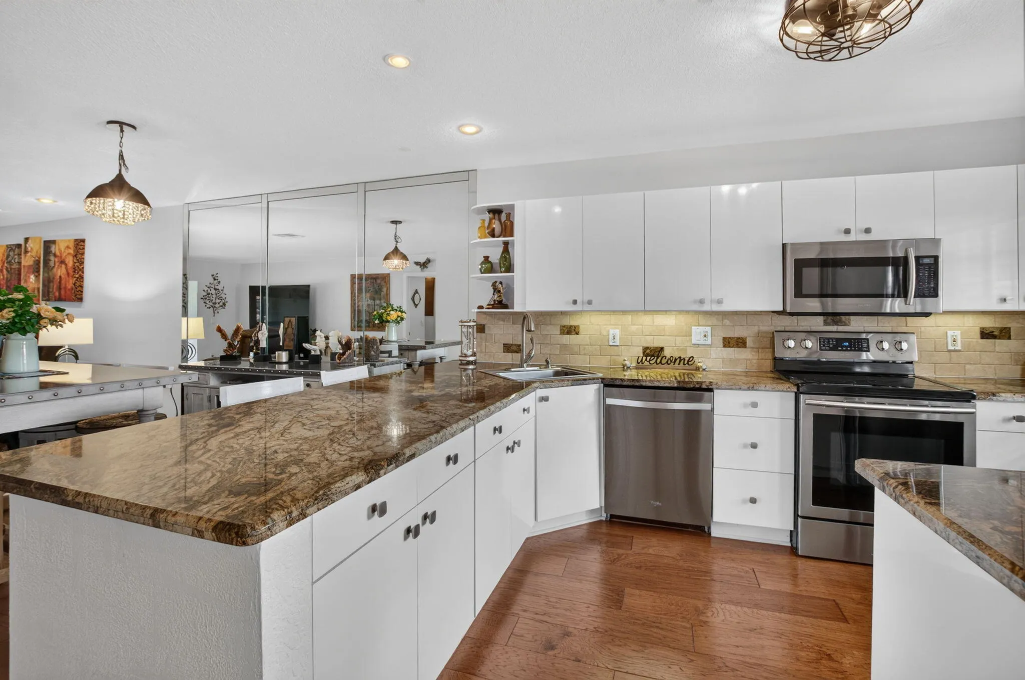 9259 VISTA DEL LAGO #18D