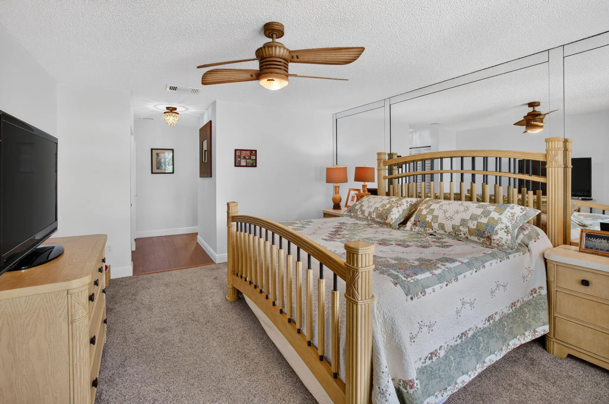 9259 VISTA DEL LAGO #18D