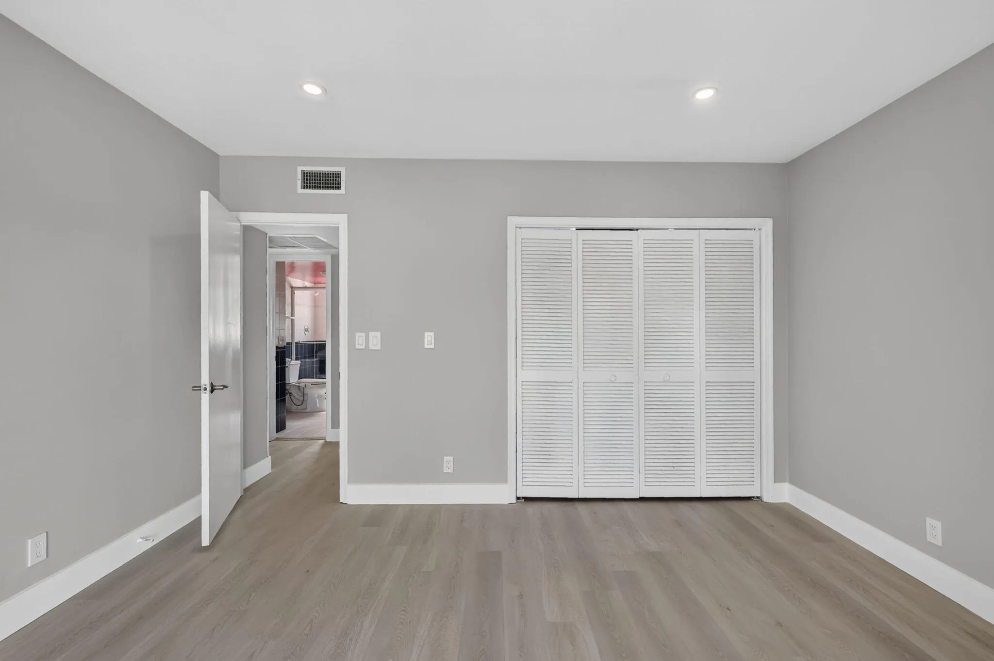 3107 N Palm Aire Drive