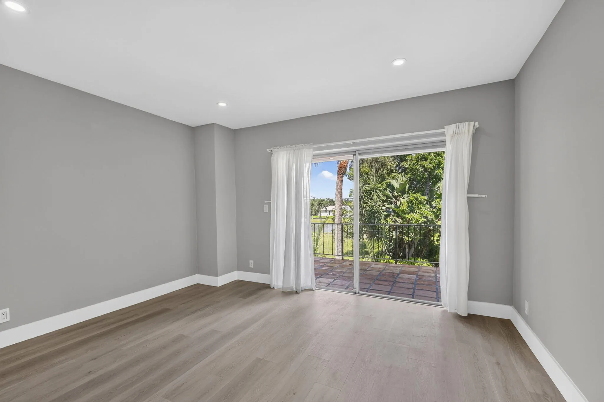 3107 N Palm Aire Drive