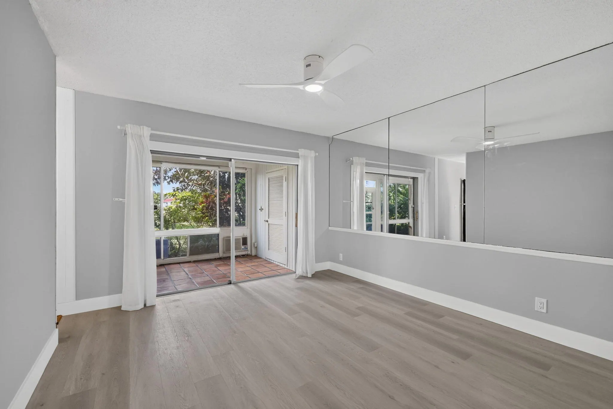3107 N Palm Aire Drive