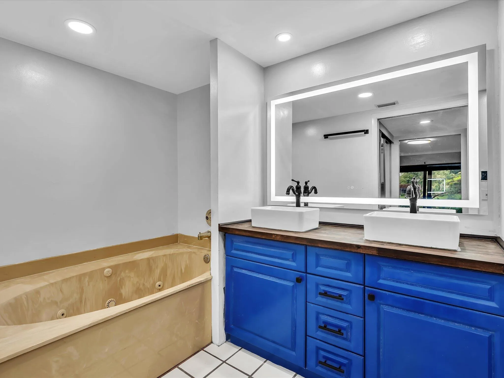 8511 Boca Rio Drive
