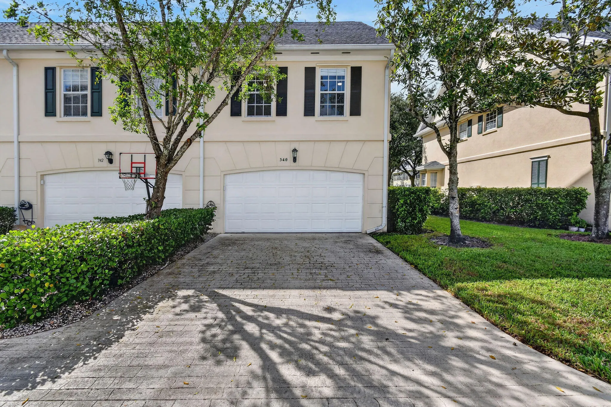 340 Jacaranda Drive