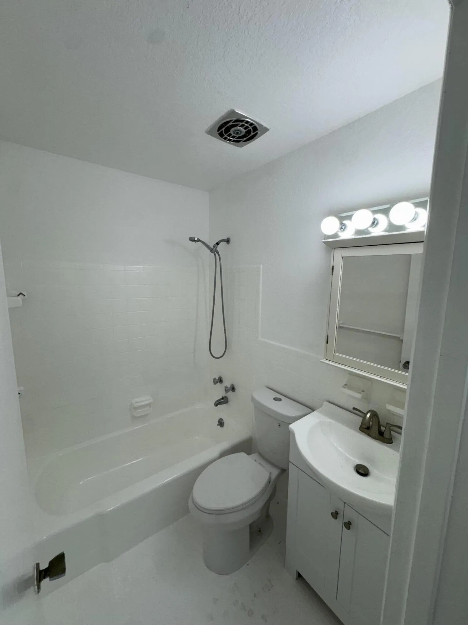 510 LAKE SHORE Drive #35