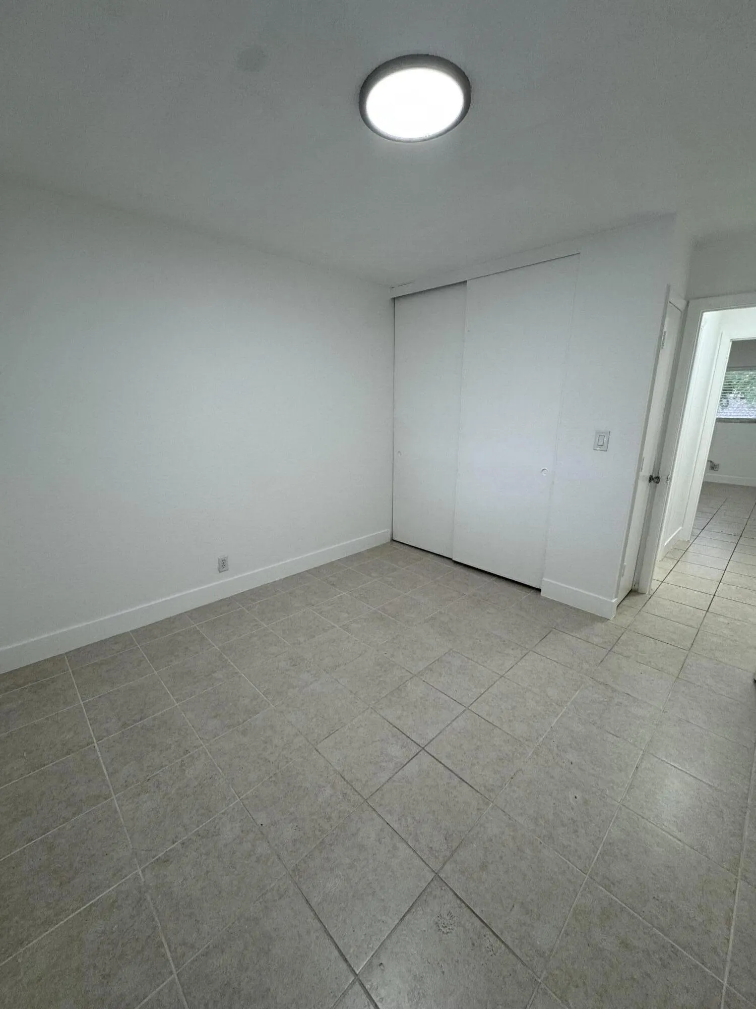 510 LAKE SHORE Drive #35