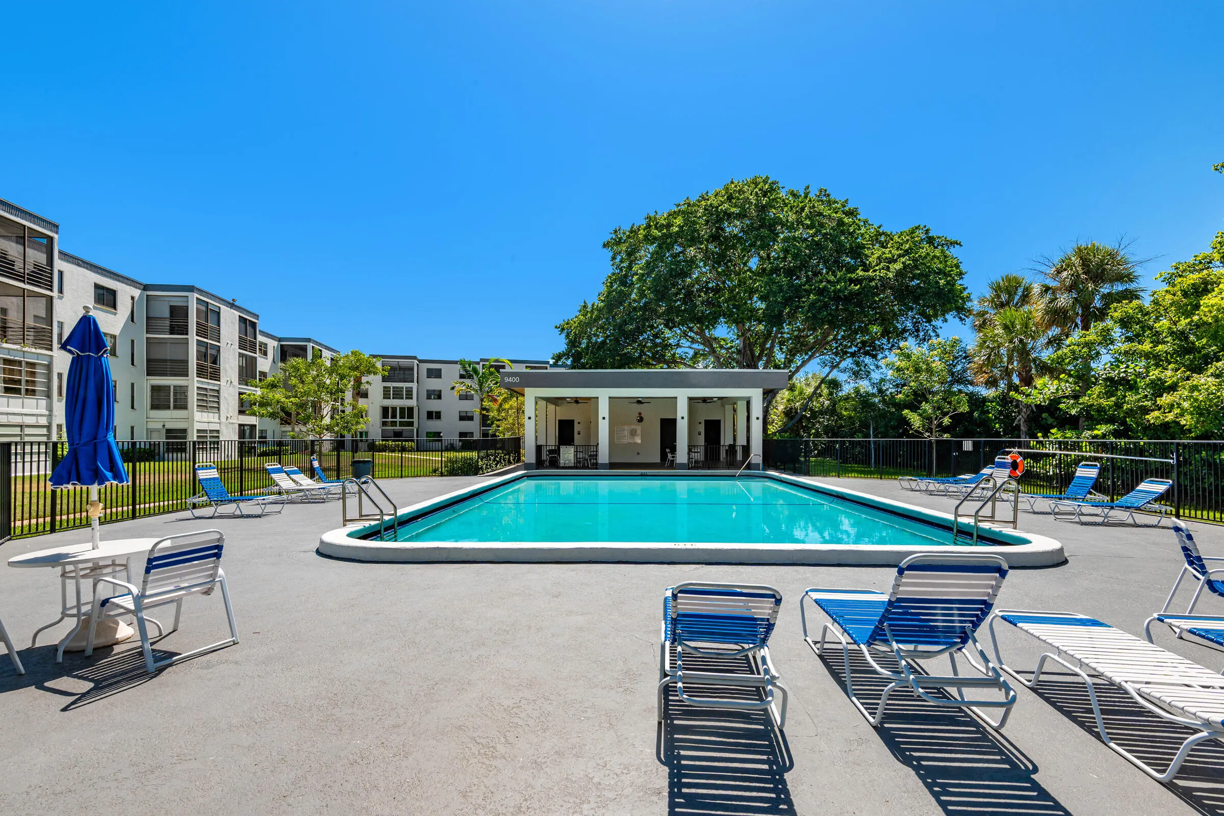 9235 SW 8th Street #502