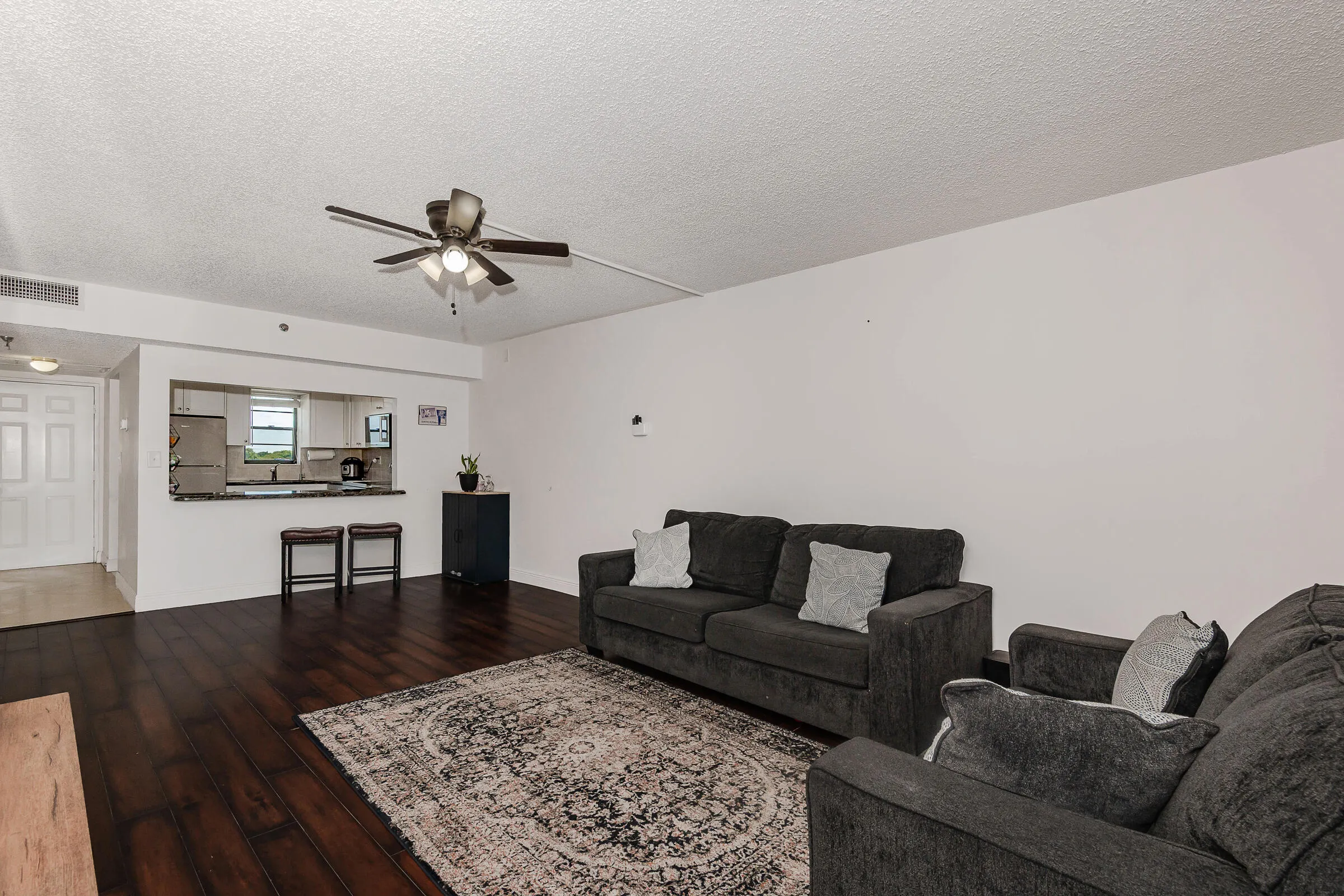 9235 SW 8th Street #502