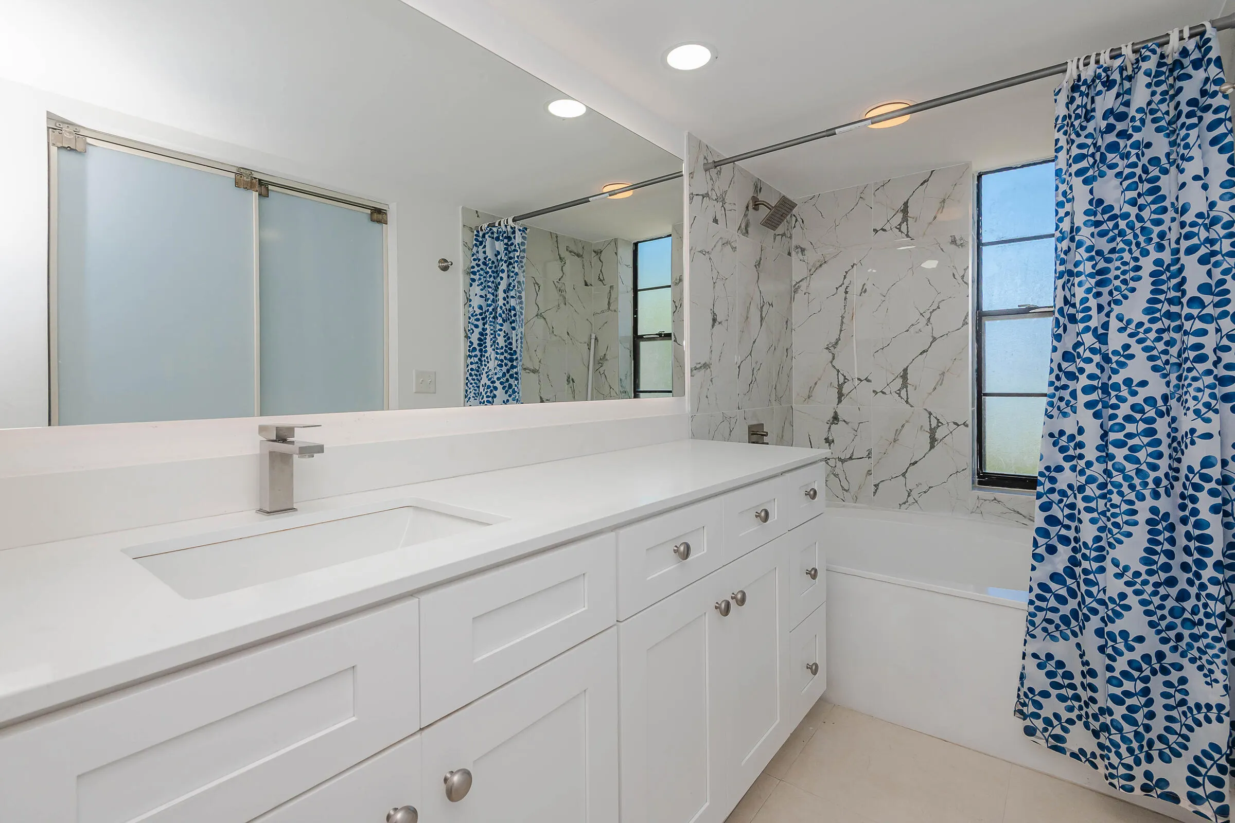 9235 SW 8th Street #502