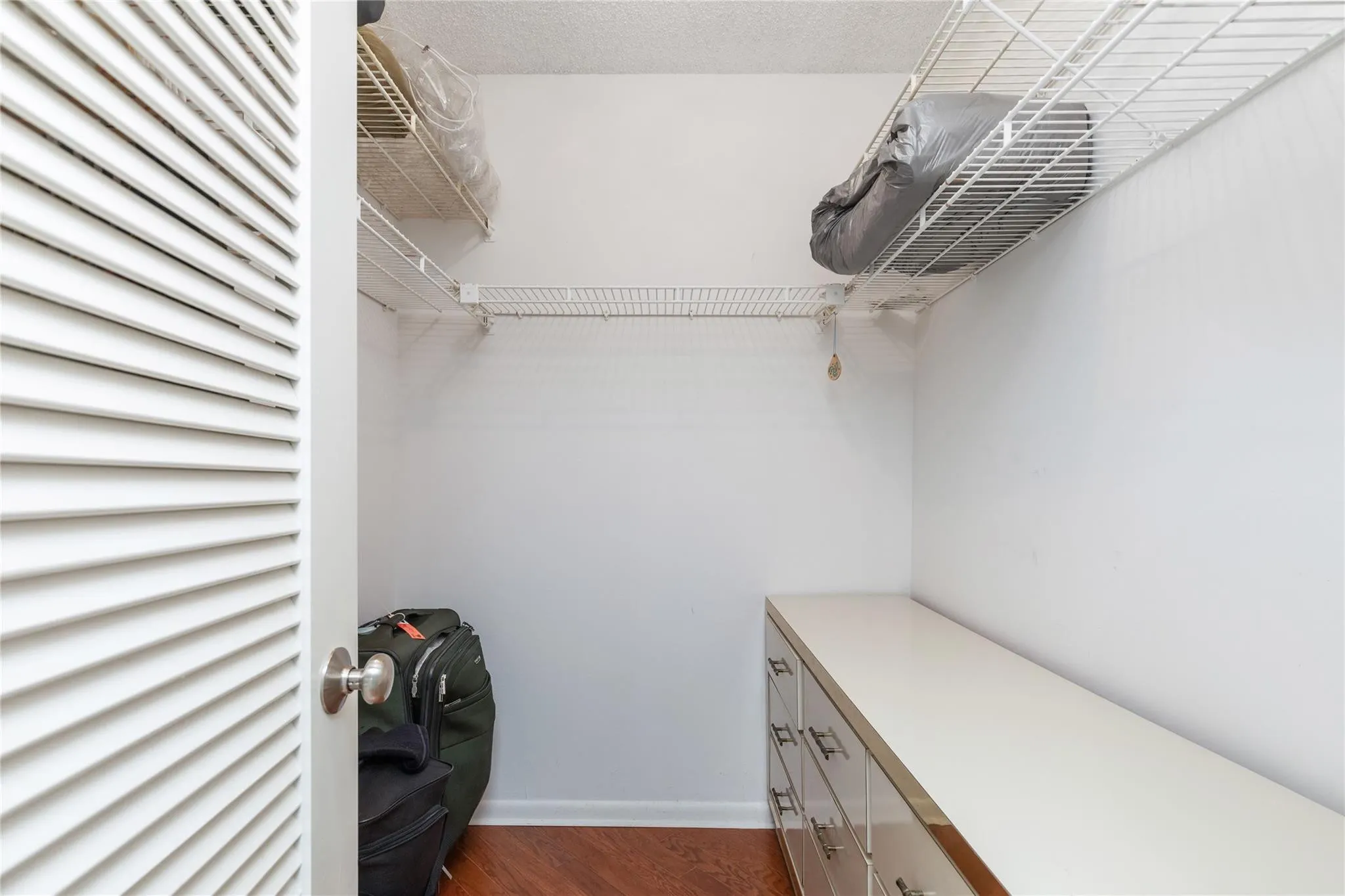 511 BAYSHORE Drive #410