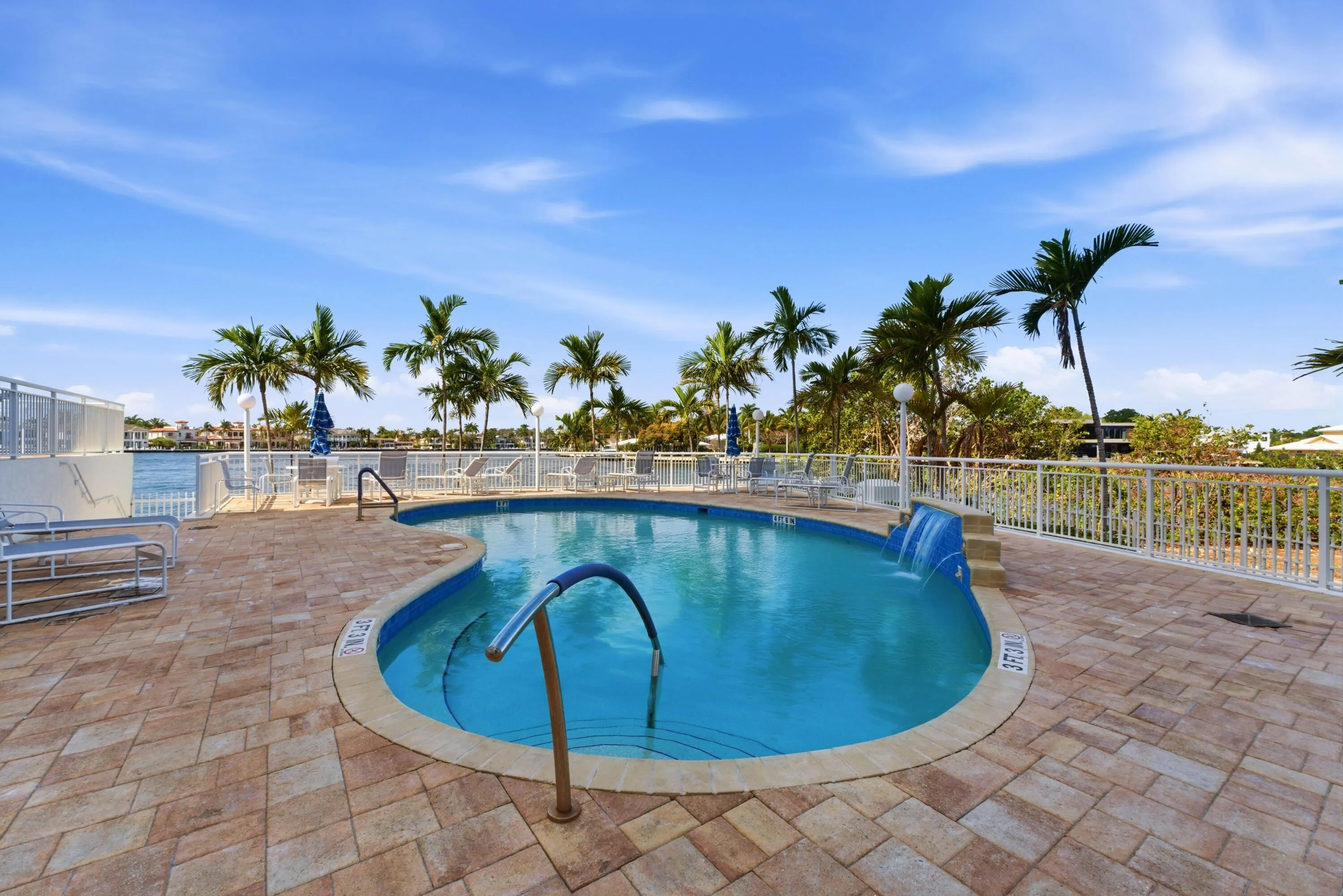 511 BAYSHORE Drive #410