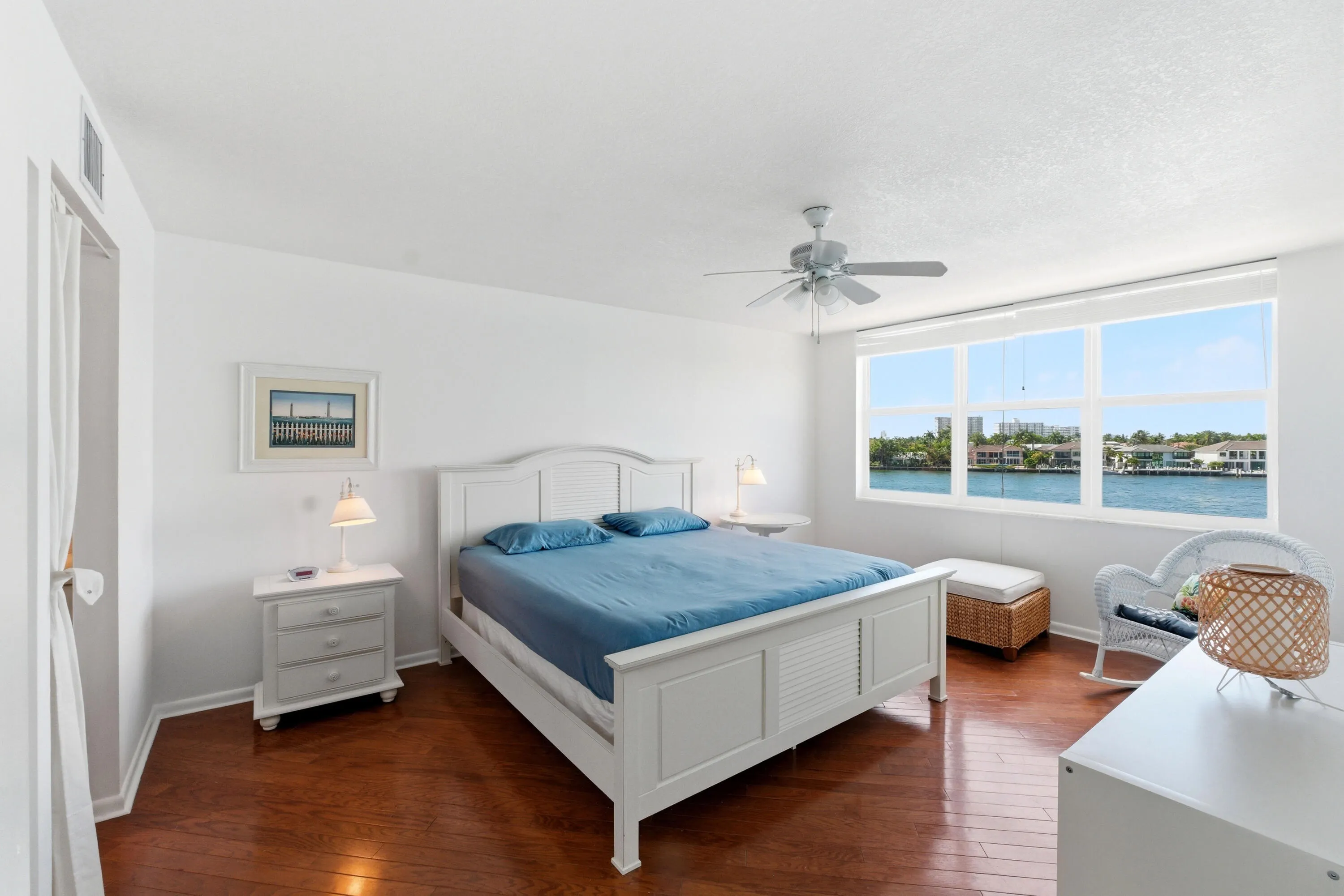 511 BAYSHORE Drive #410