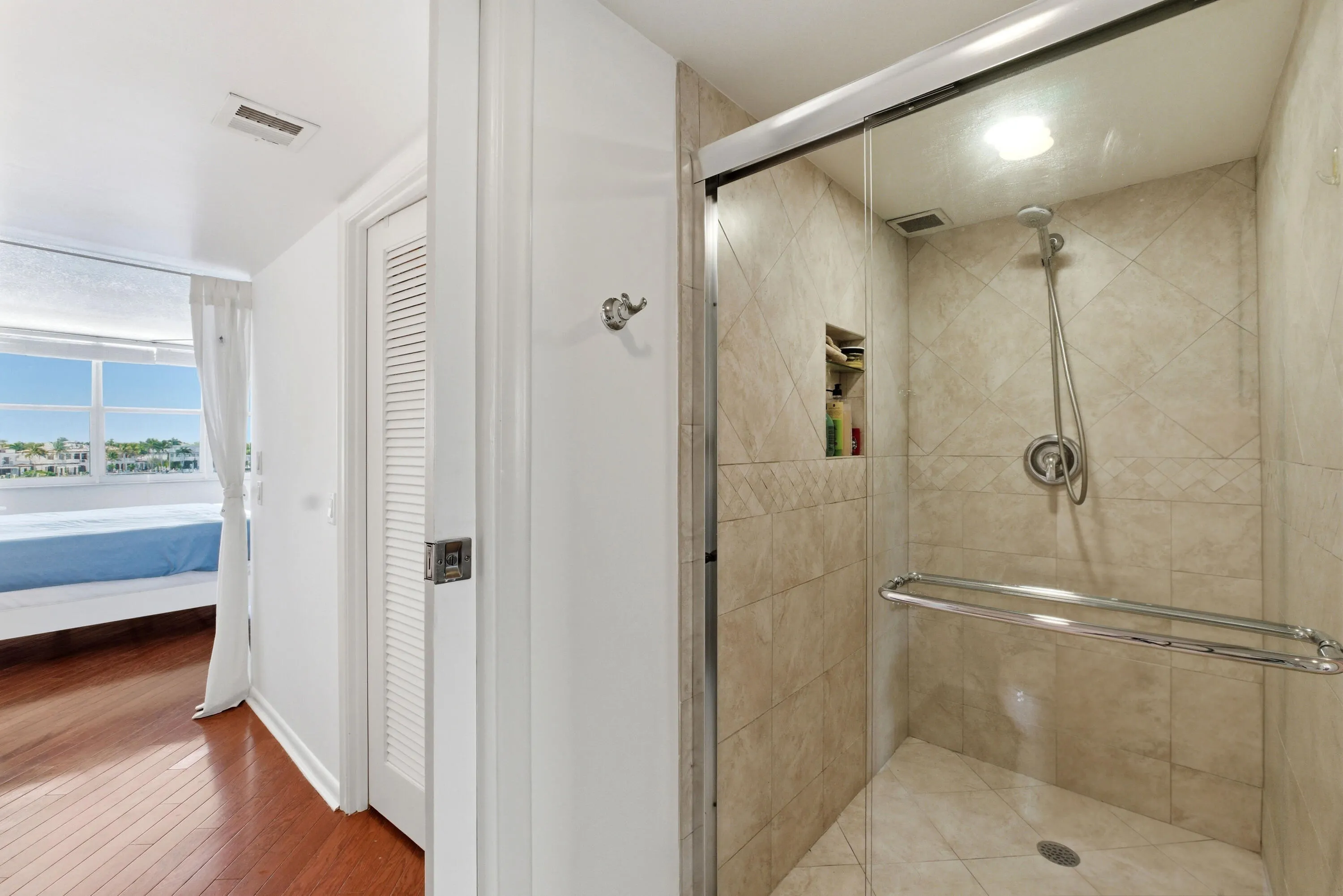 511 BAYSHORE Drive #410