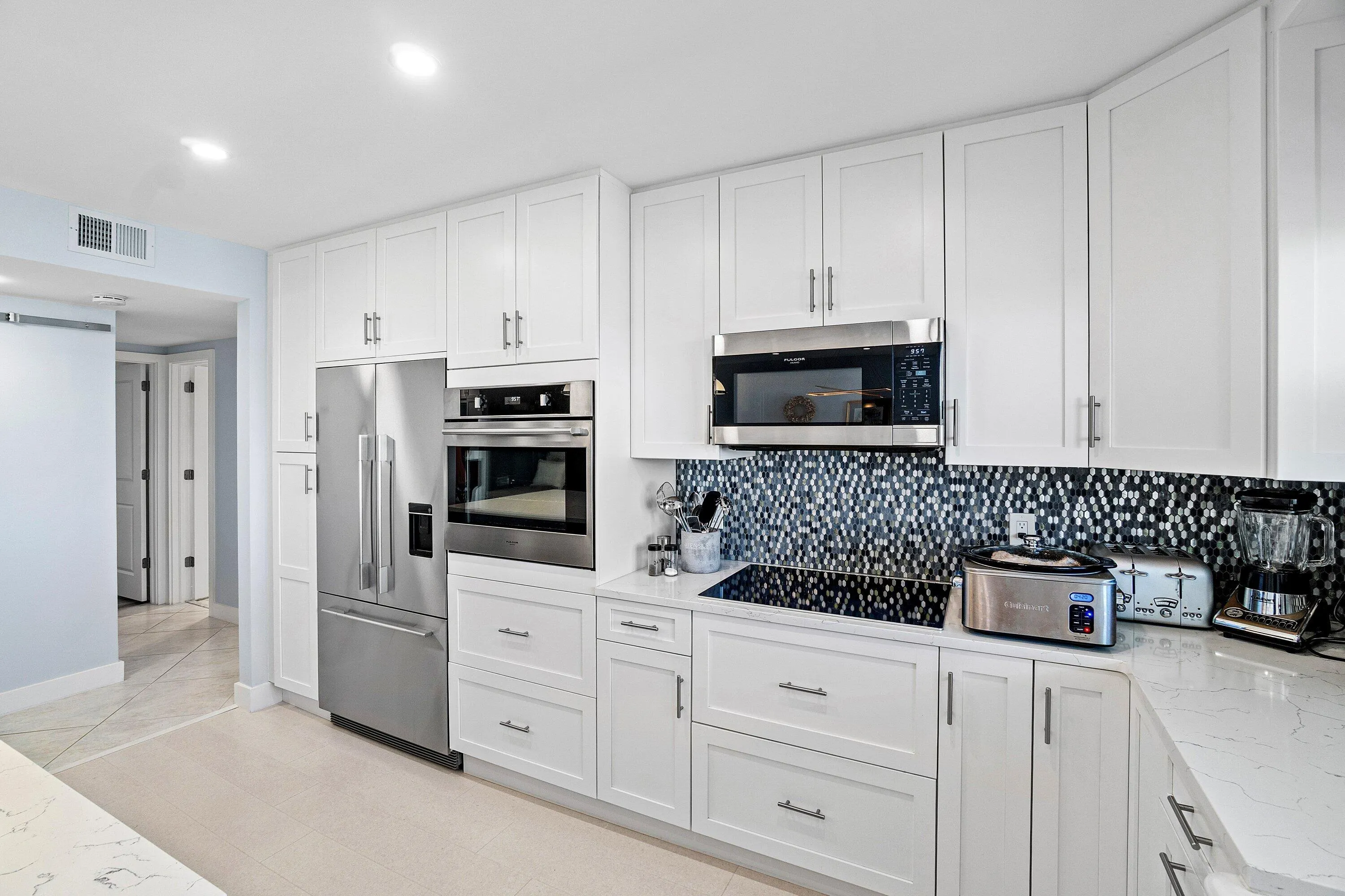 220 MacFarlane Drive #PH4-S