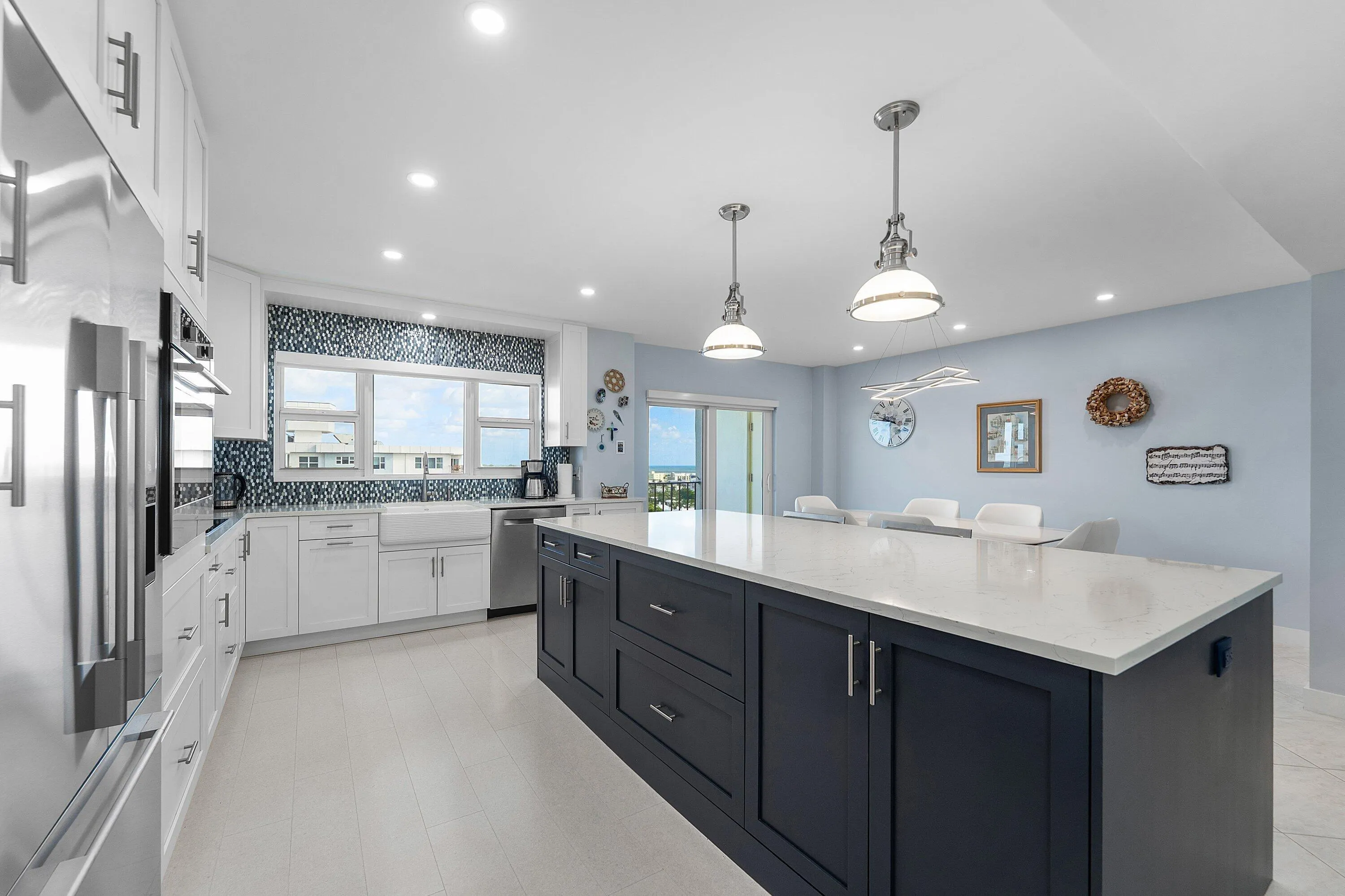 220 MacFarlane Drive #PH4-S