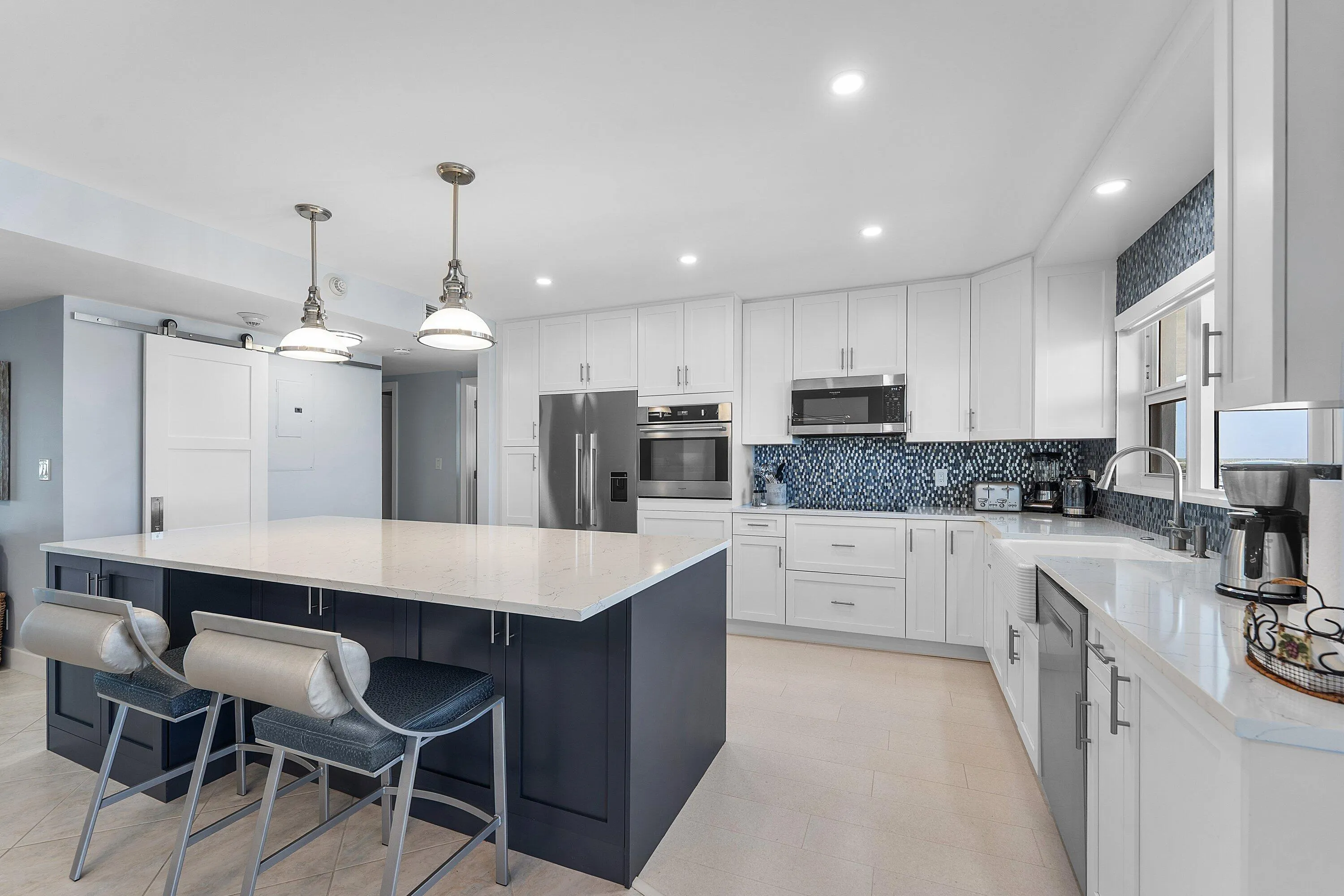 220 MacFarlane Drive #PH4-S