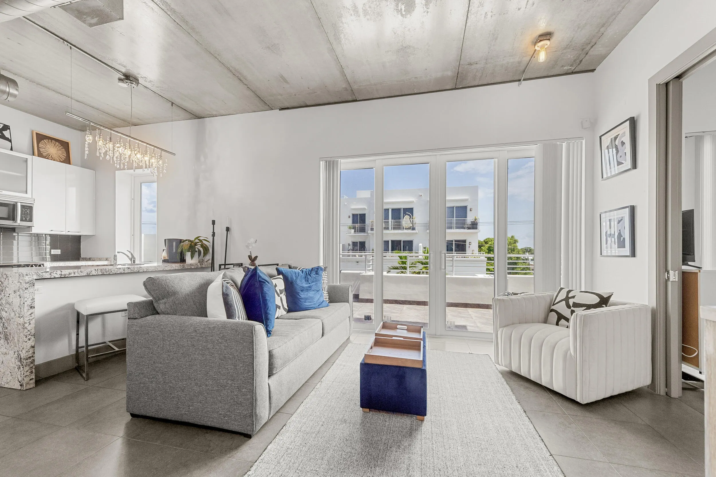 111 SE 2nd Street #302