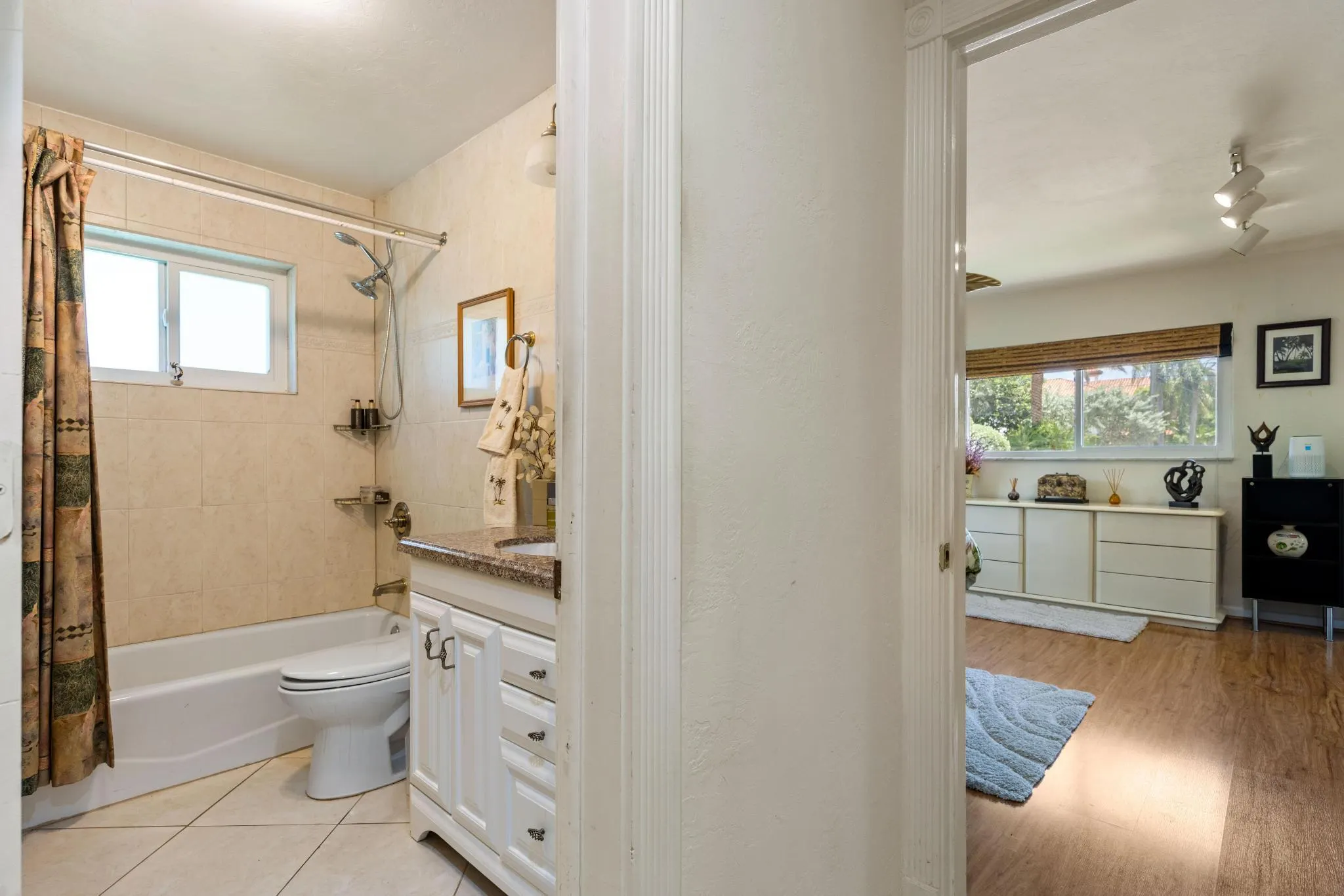 2851 NE 11TH Street