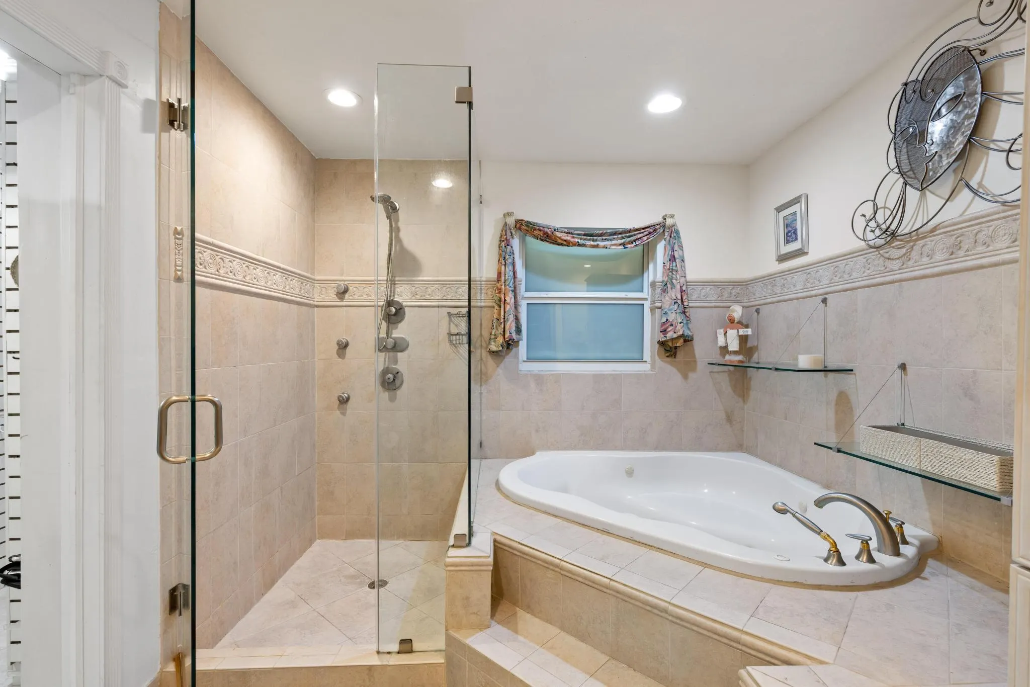 2851 NE 11TH Street