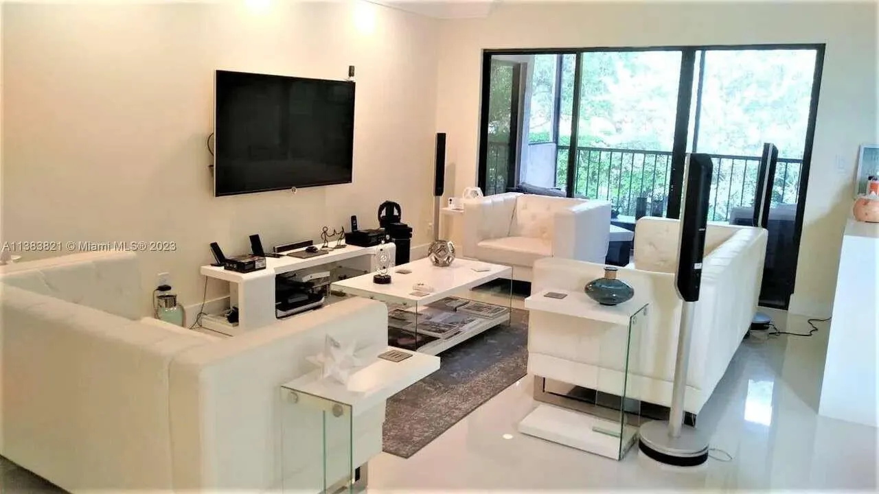 17324 BOCA CLUB Boulevard #902