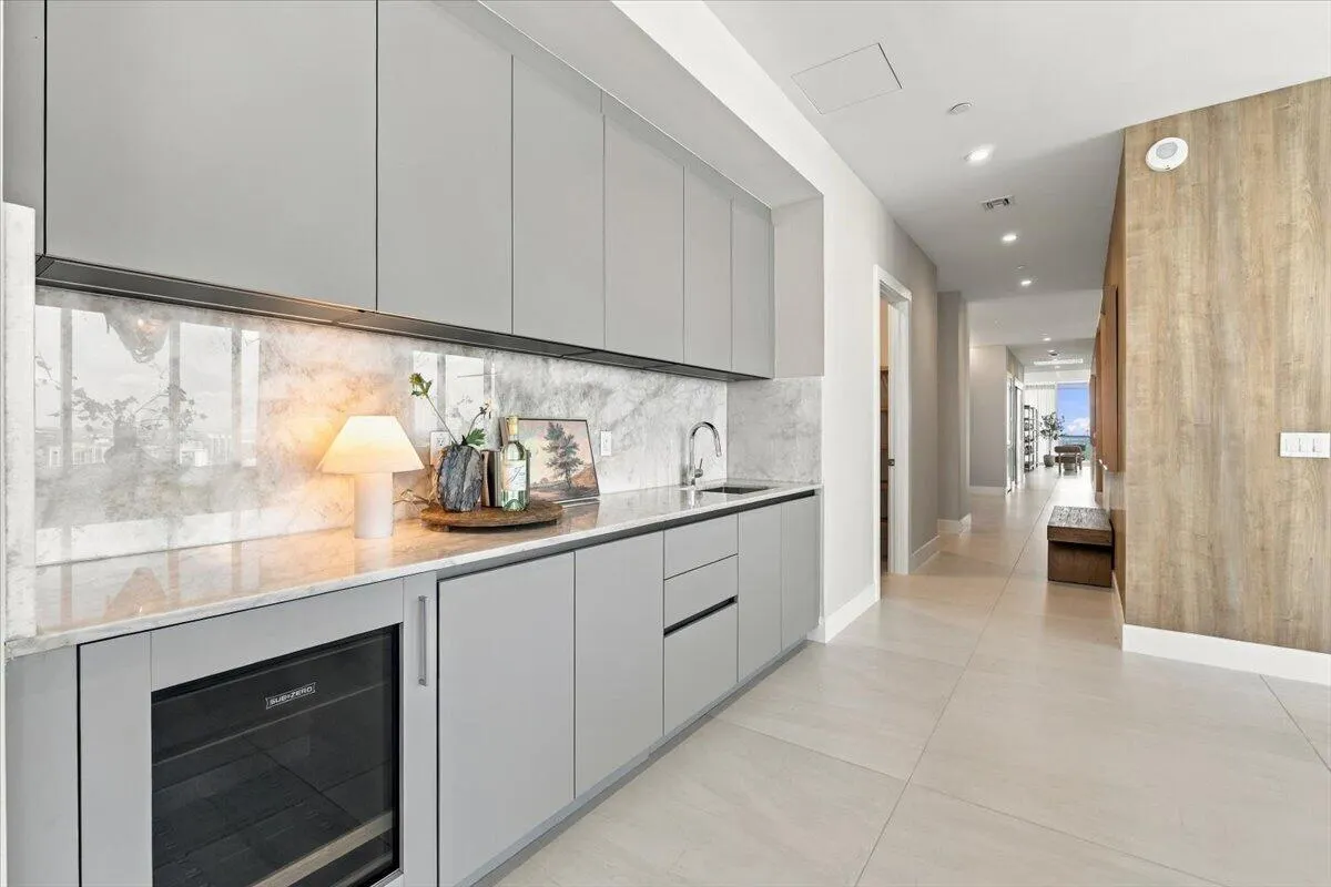 153 N Seabreeze Boulevard #2602-S