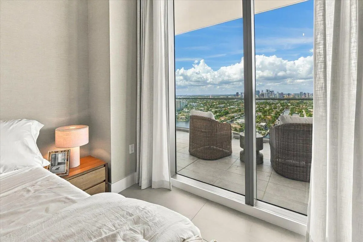 153 N Seabreeze Boulevard #2602-S