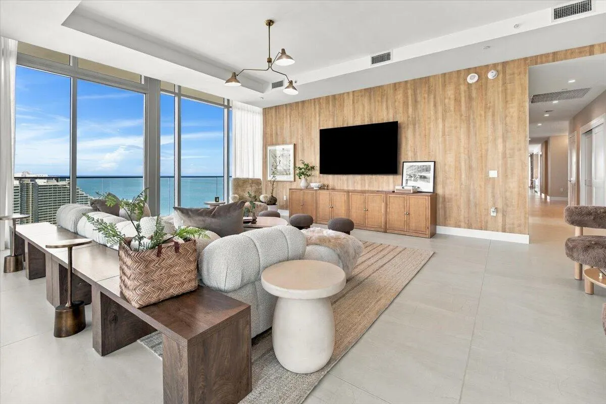 153 N Seabreeze Boulevard #2602-S