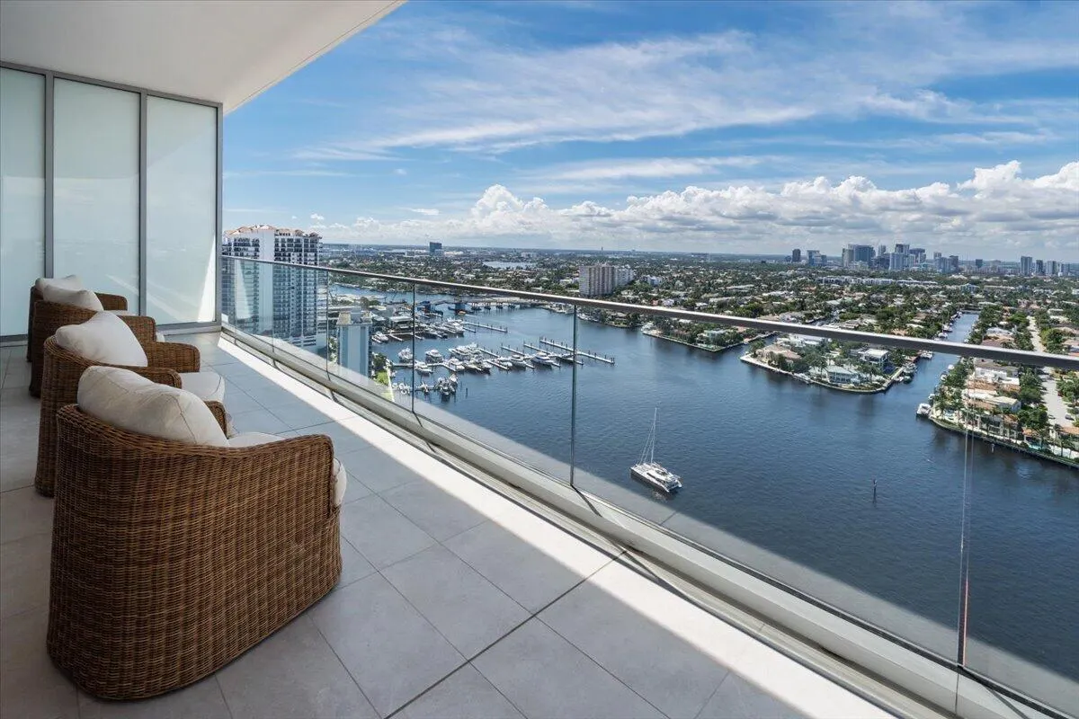153 N Seabreeze Boulevard #2602-S