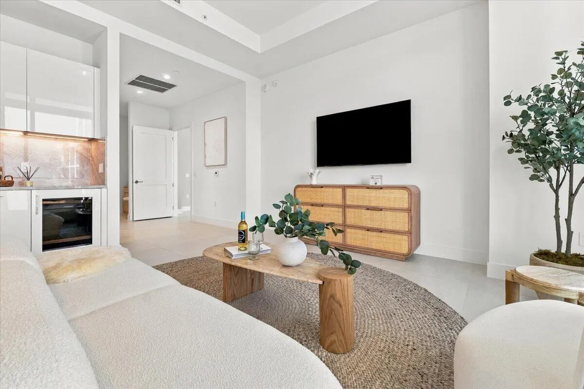 153 N Seabreeze Boulevard #2602-S
