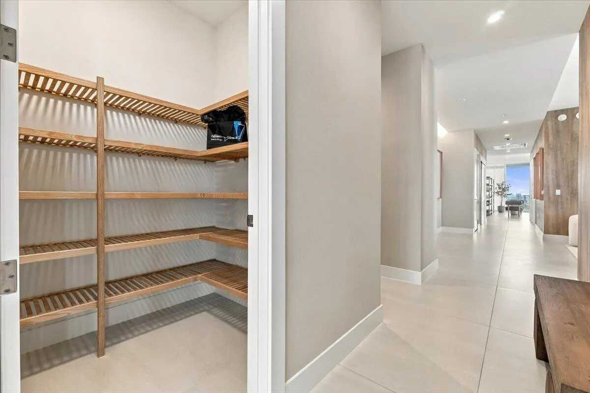 153 N Seabreeze Boulevard #2602-S