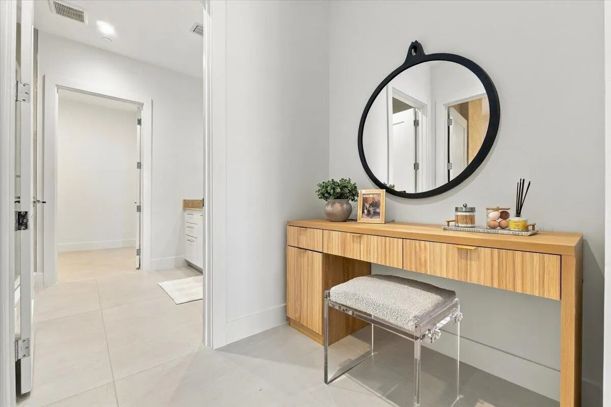 153 N Seabreeze Boulevard #2602-S