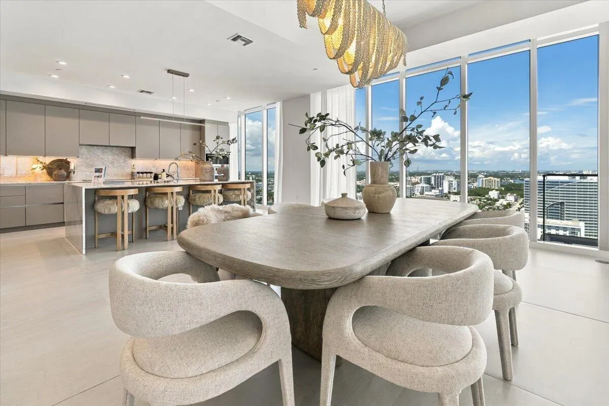 153 N Seabreeze Boulevard #2602-S