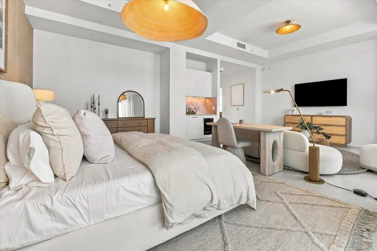153 N Seabreeze Boulevard #2602-S