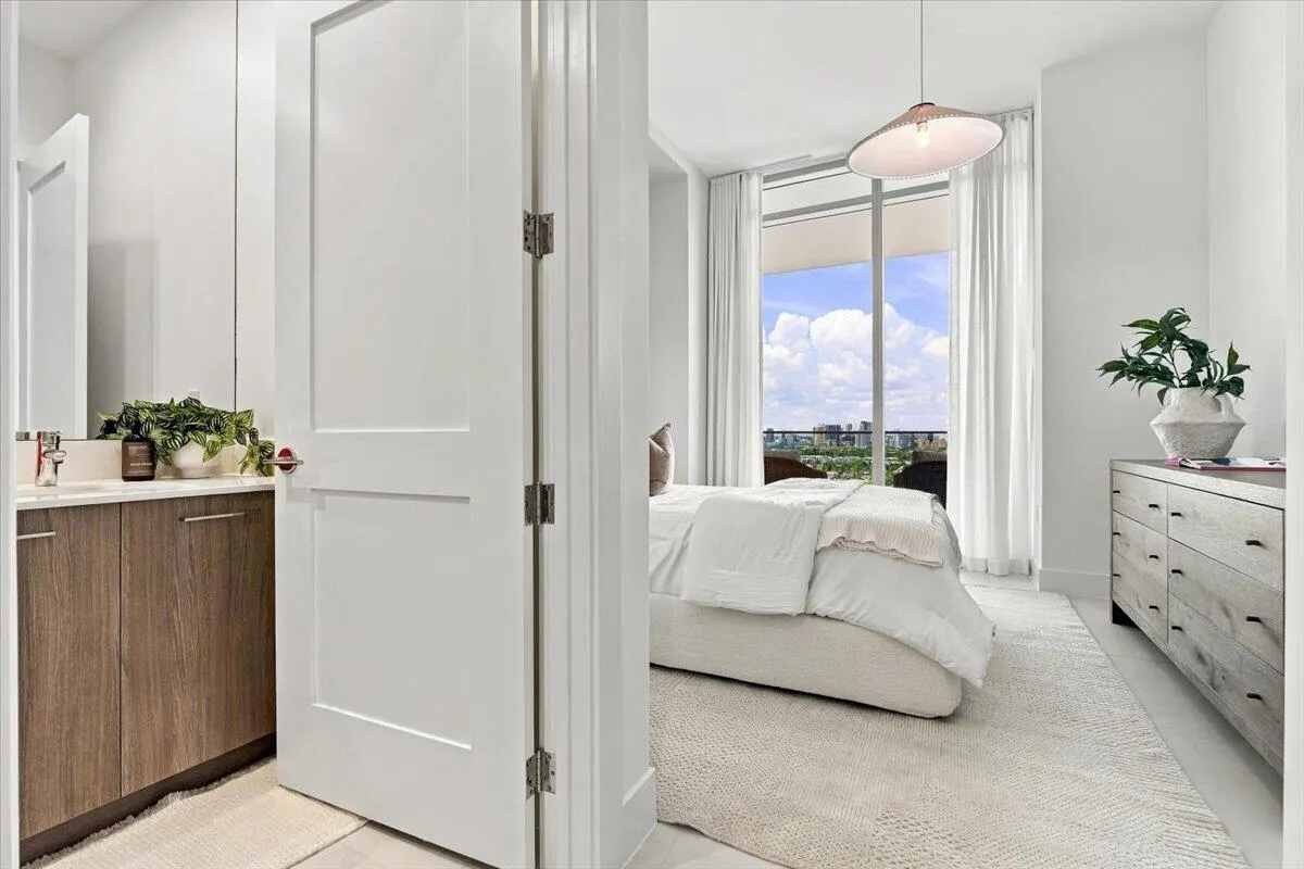 153 N Seabreeze Boulevard #2602-S