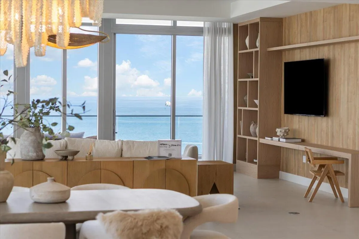 153 N Seabreeze Boulevard #2602-S