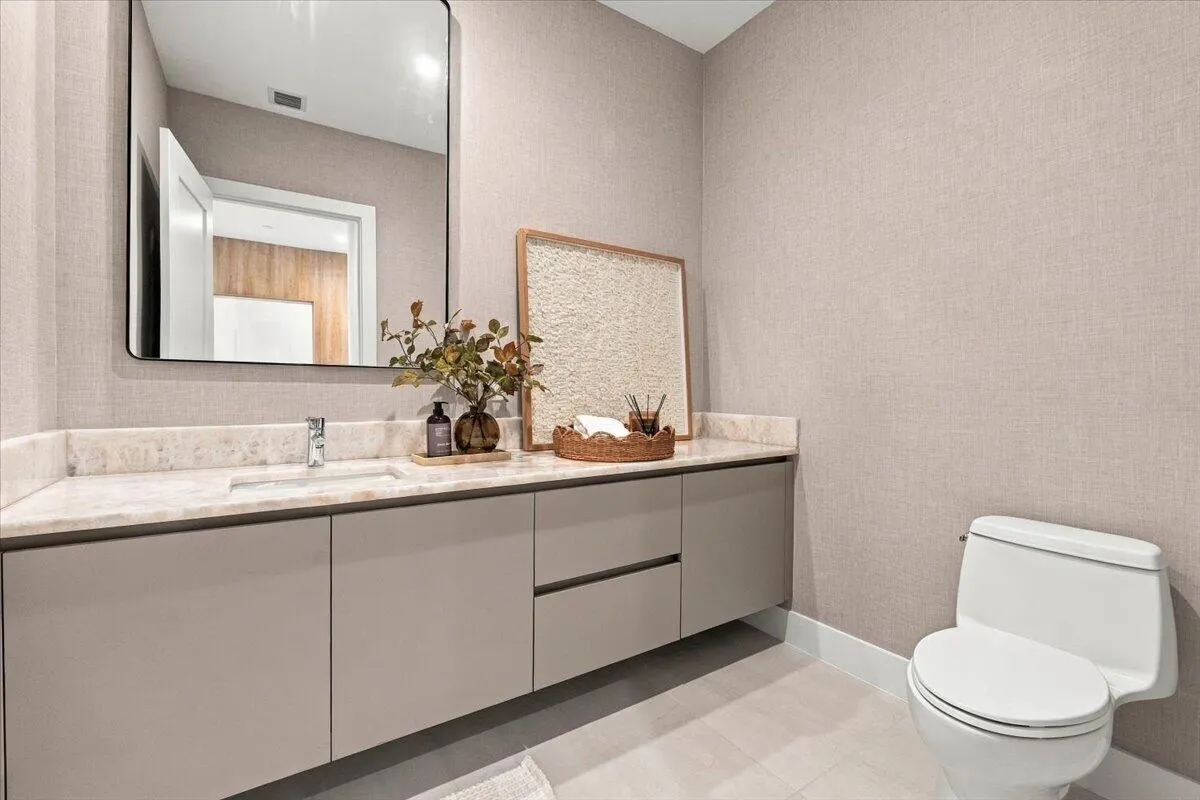 153 N Seabreeze Boulevard #2602-S