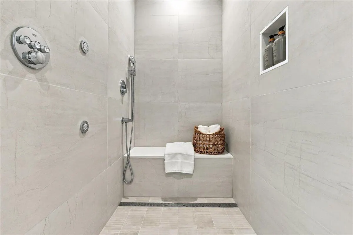 153 N Seabreeze Boulevard #2602-S