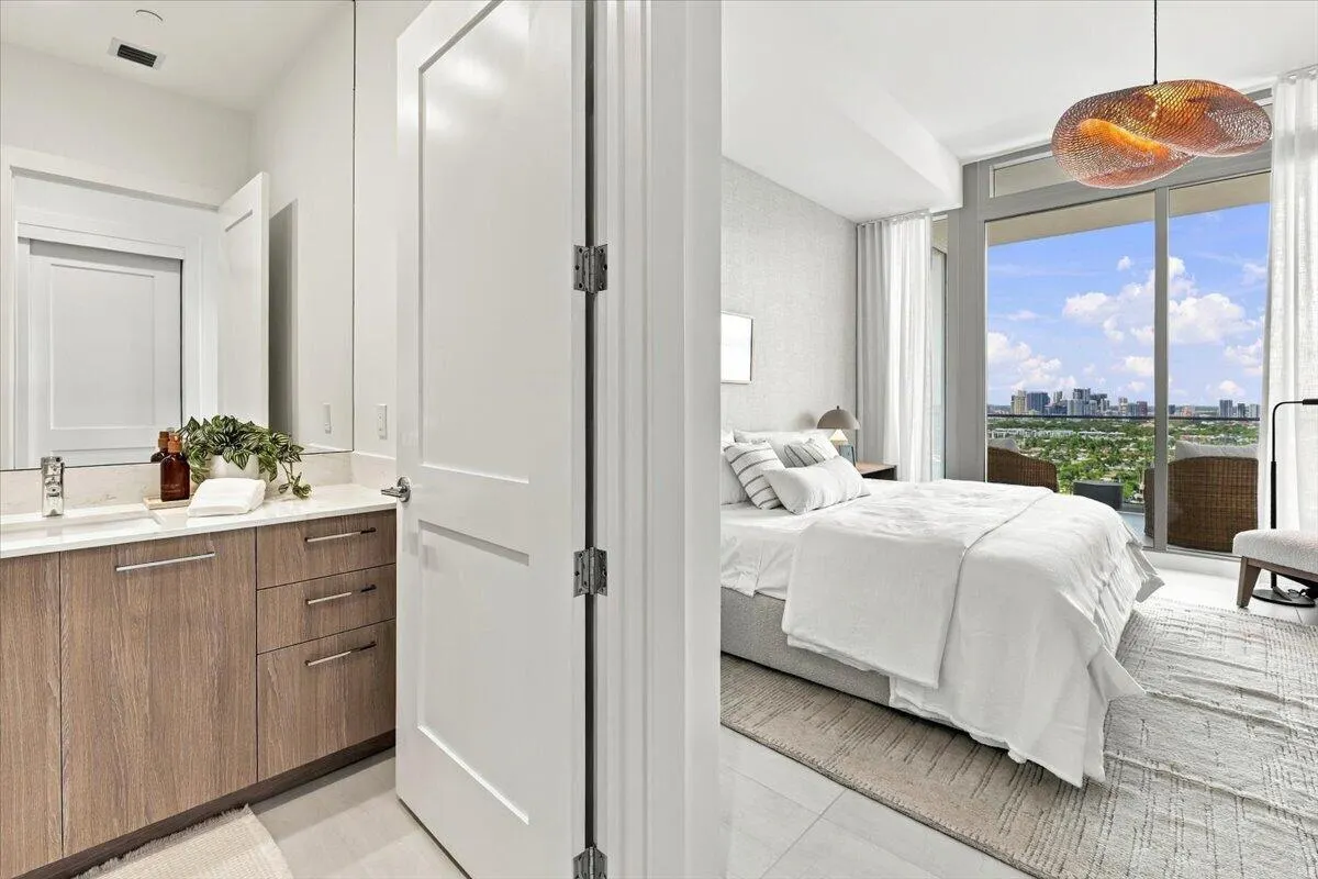 153 N Seabreeze Boulevard #2602-S