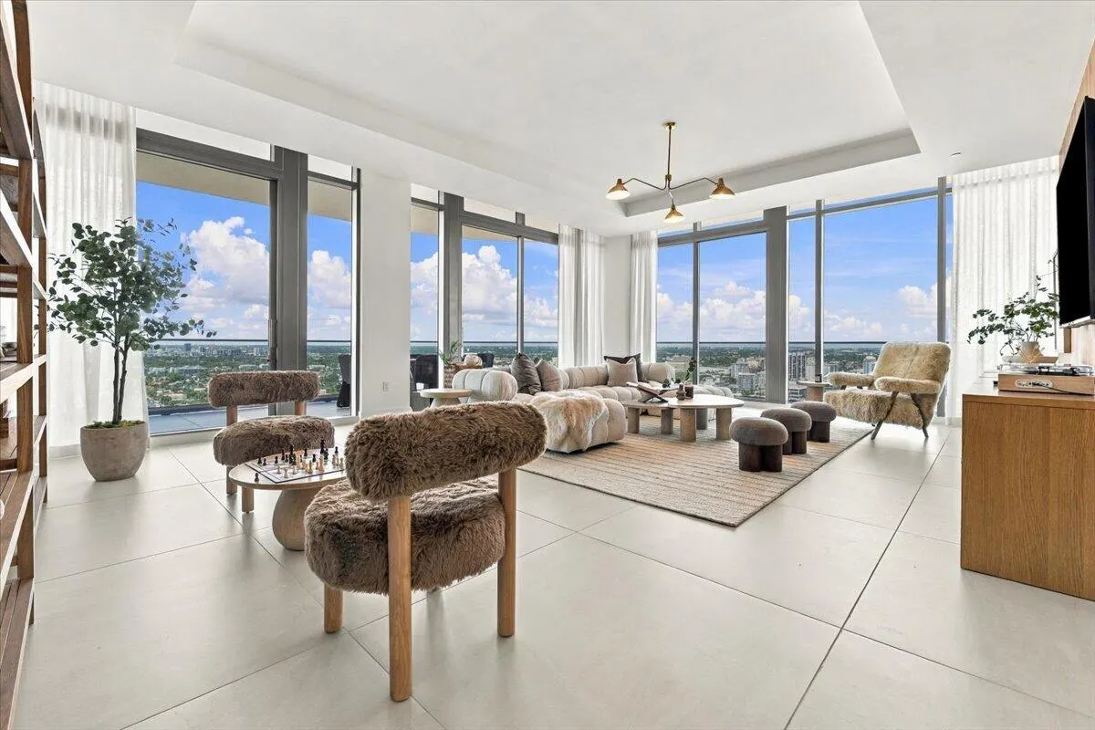 153 N Seabreeze Boulevard #2602-S