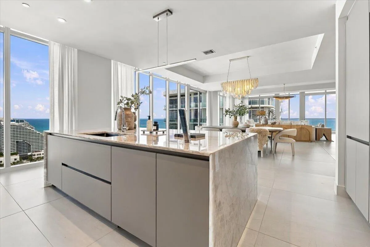 153 N Seabreeze Boulevard #2602-S