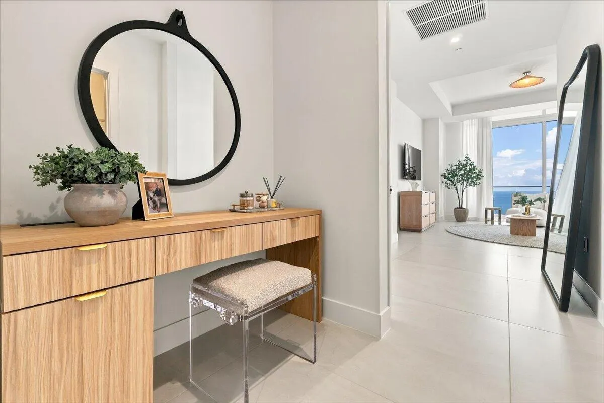 153 N Seabreeze Boulevard #2602-S