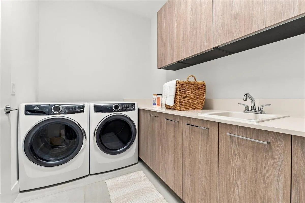 153 N Seabreeze Boulevard #2602-S