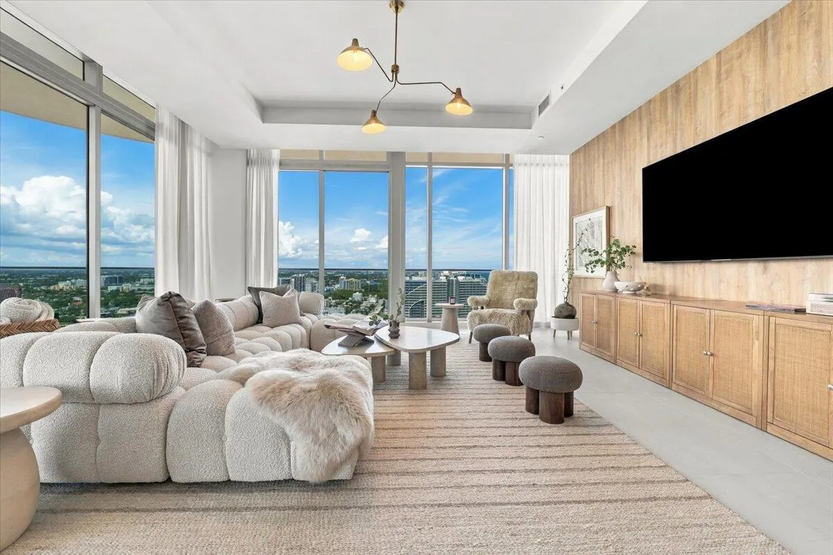 153 N Seabreeze Boulevard #2602-S
