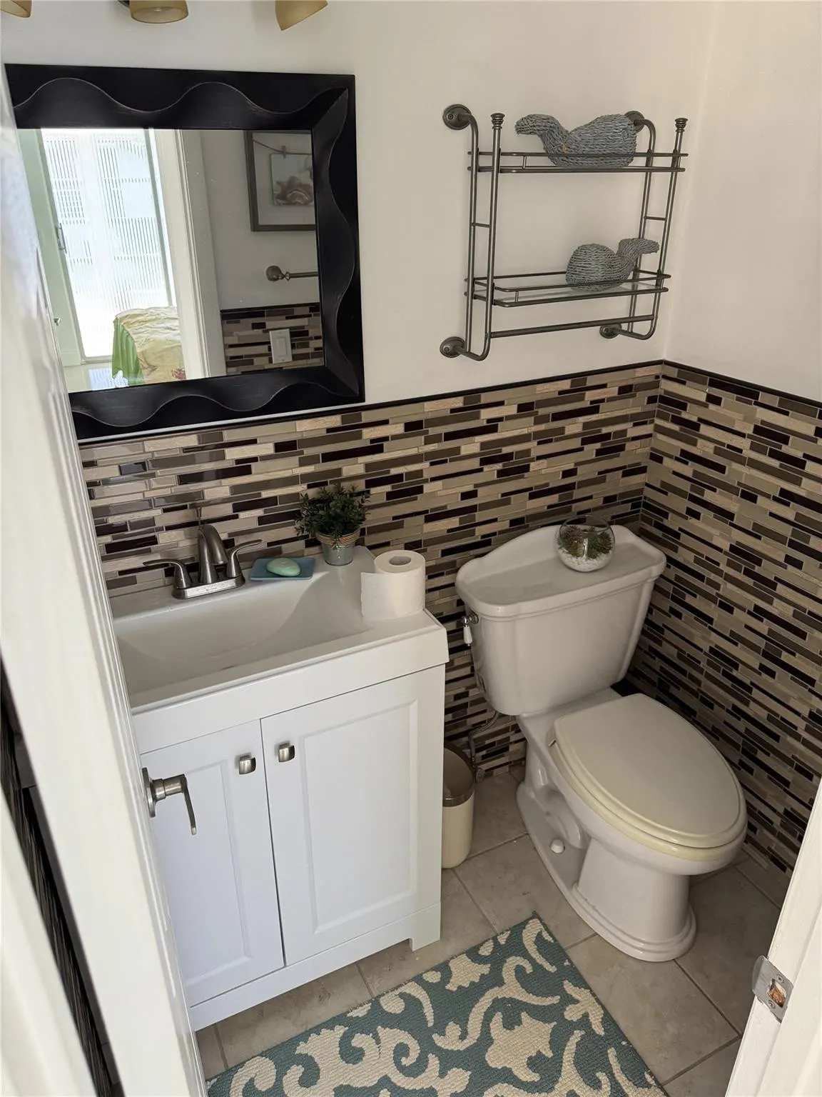 301 OAKRIDGE Q #301