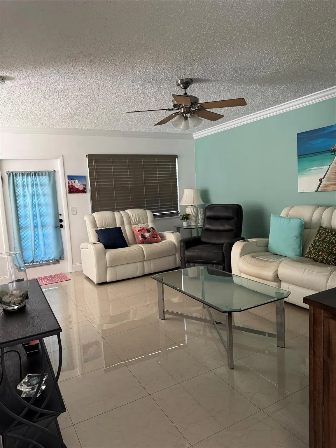 301 OAKRIDGE Q #301