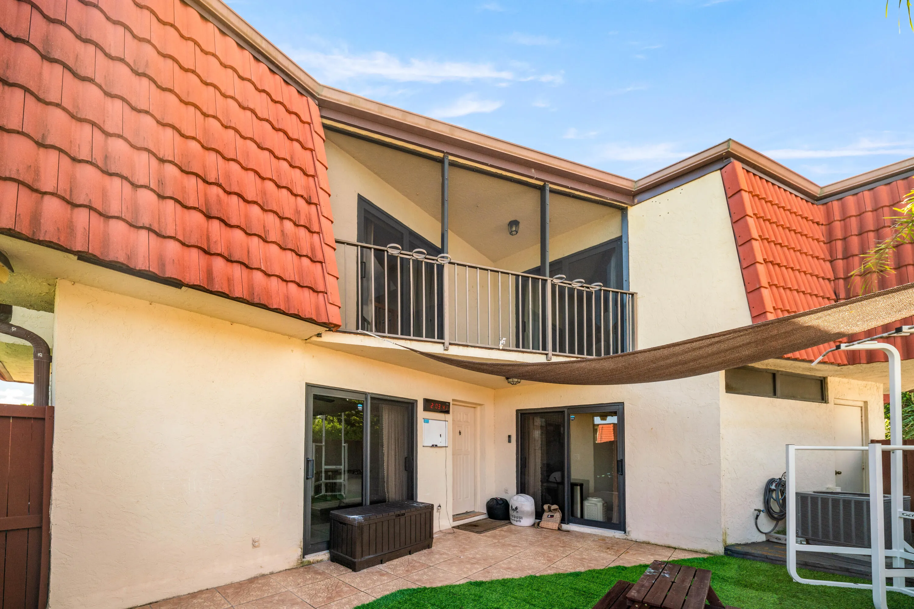 3814 Victoria Drive