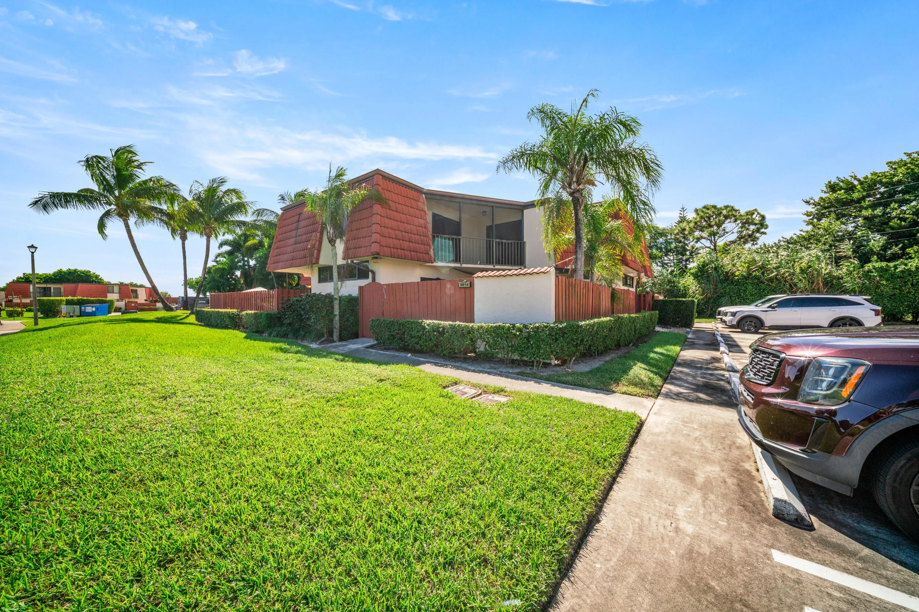 3814 Victoria Drive