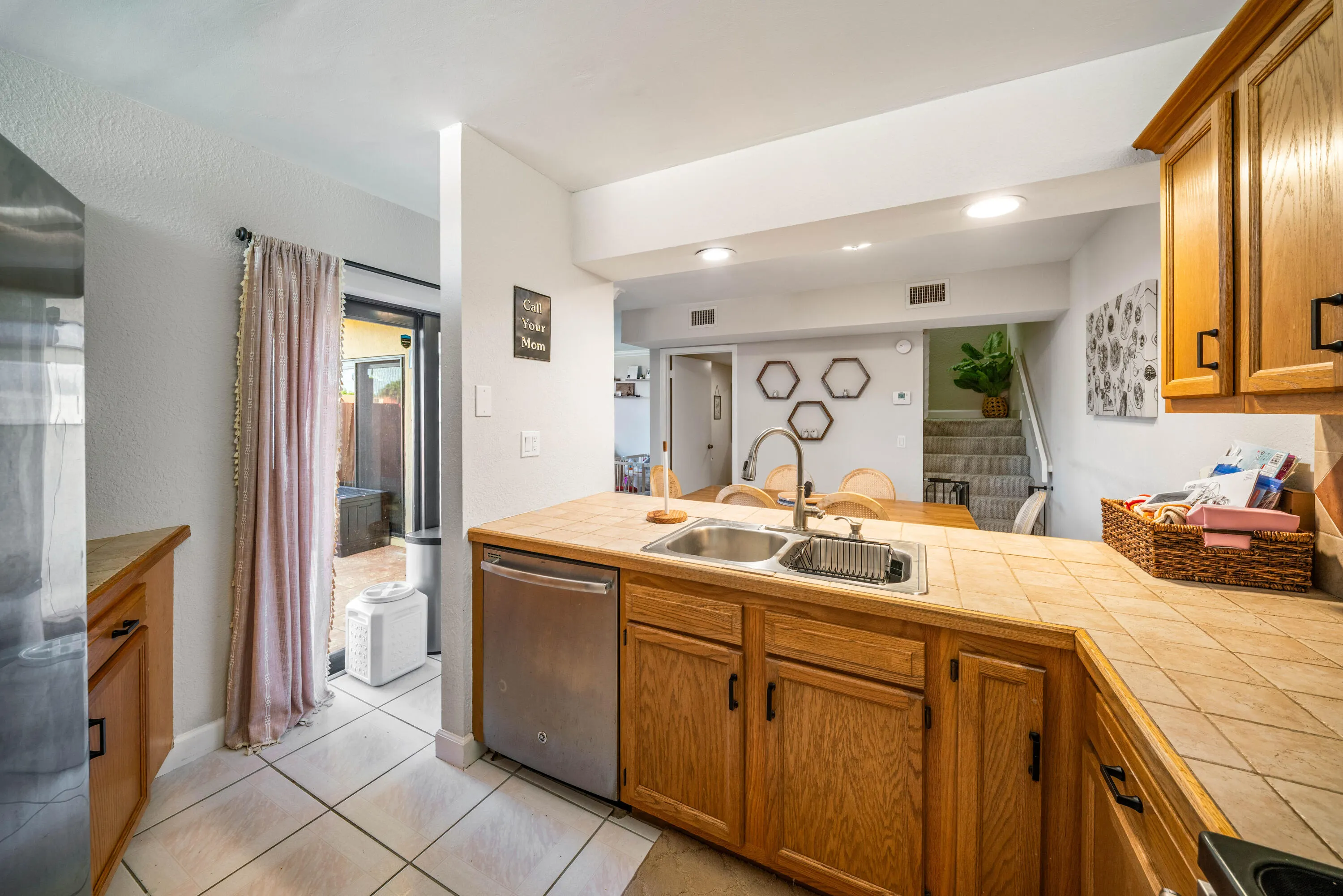 3814 Victoria Drive