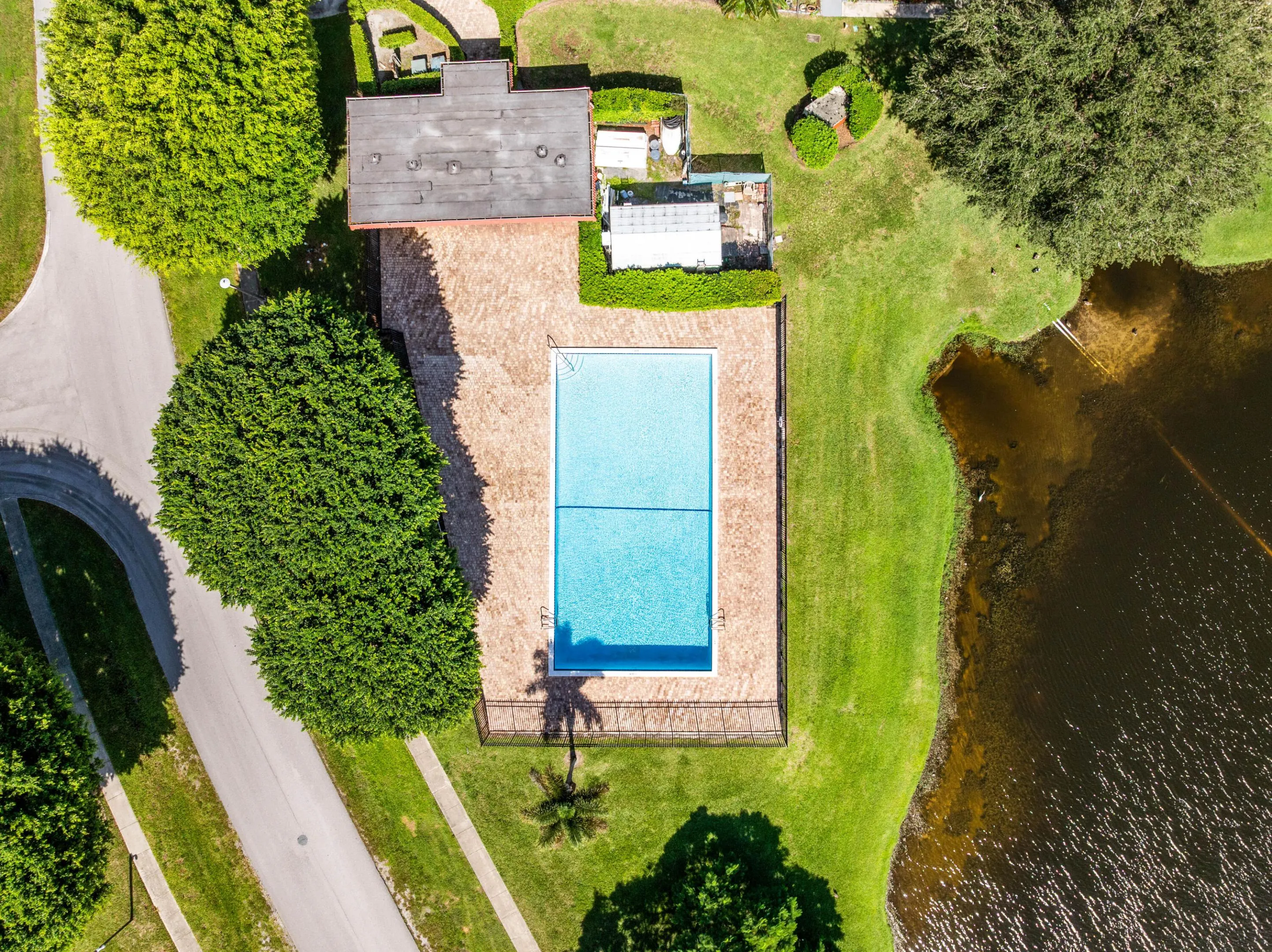 3814 Victoria Drive