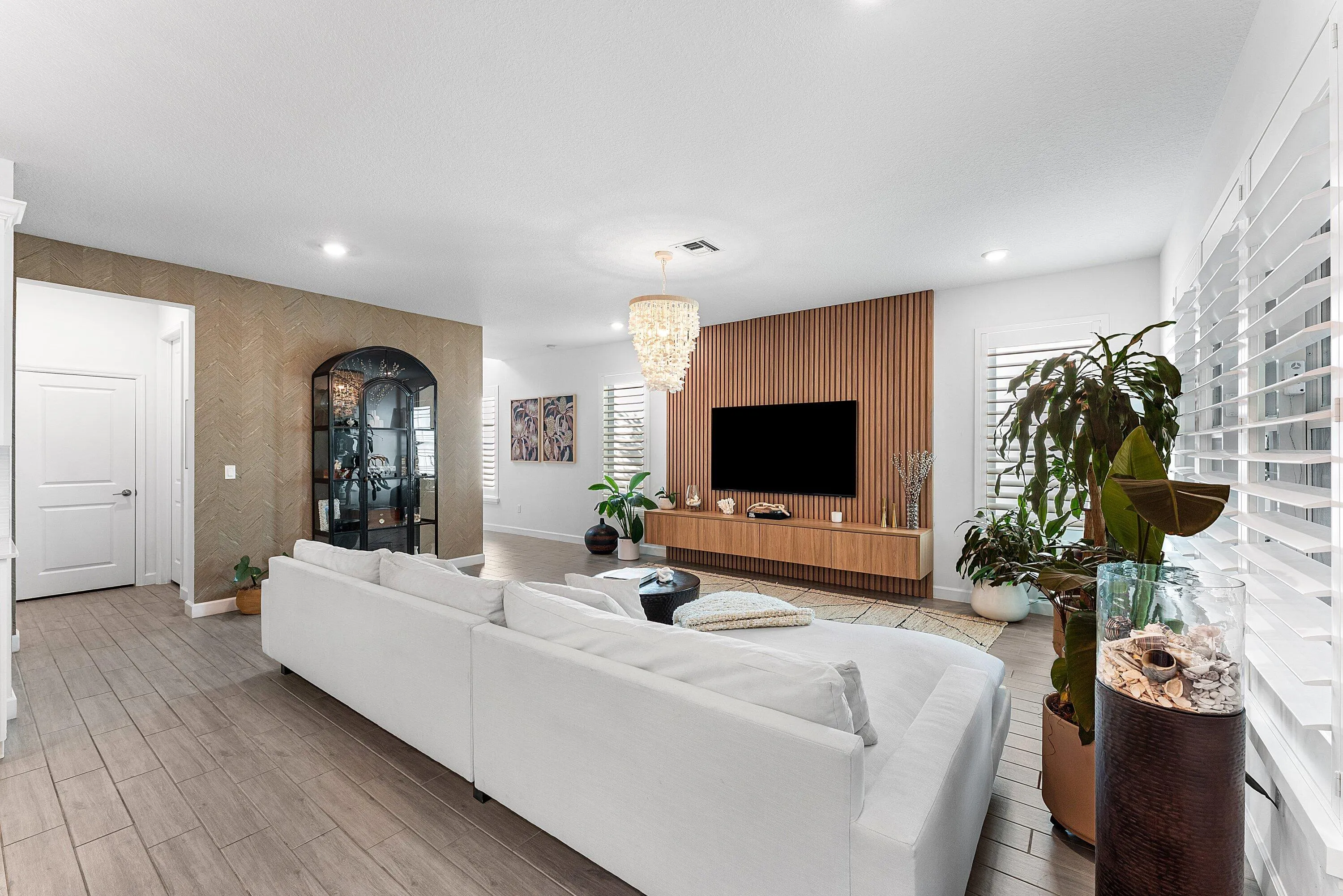 2661 Country Lake Trail